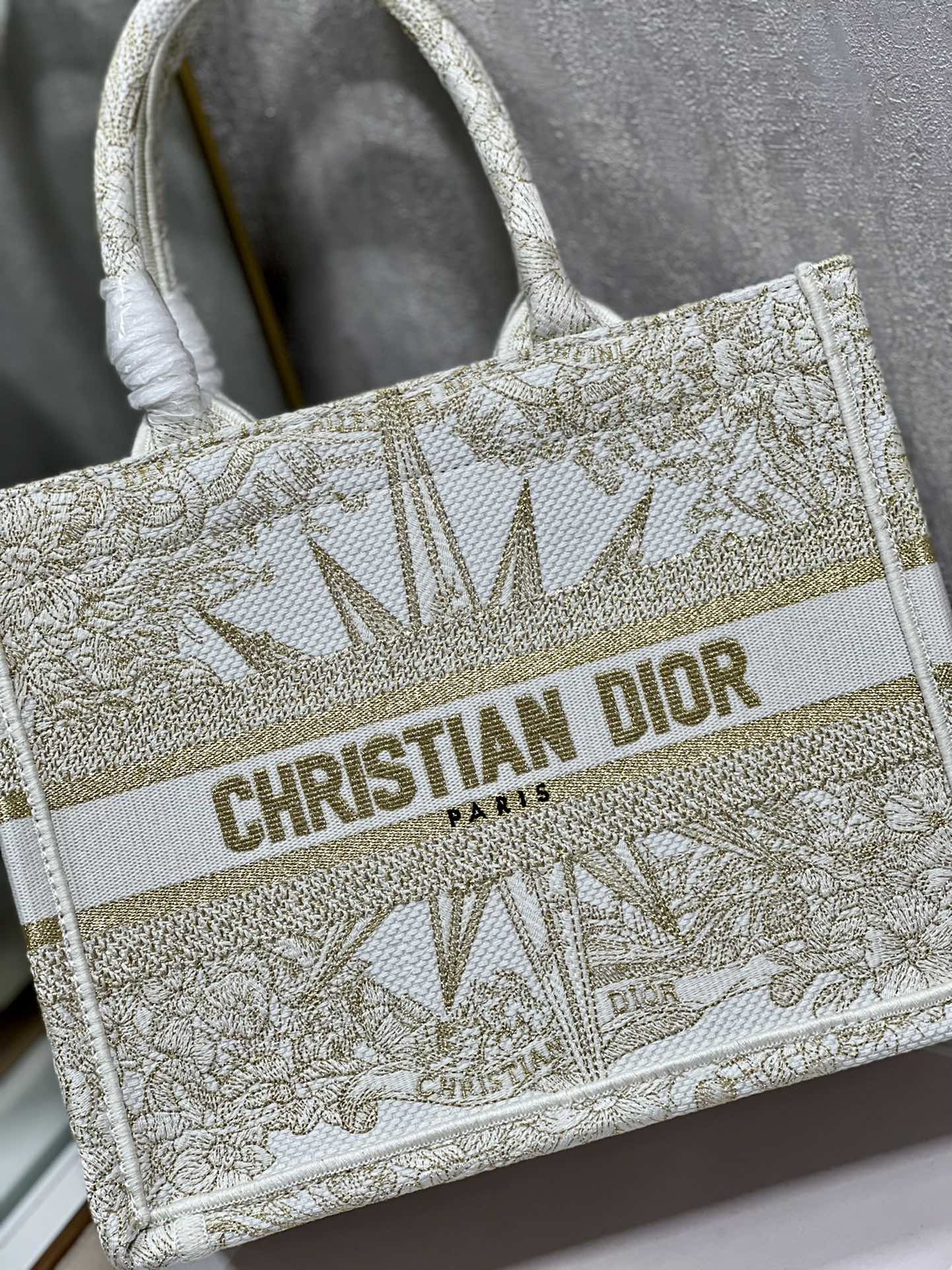 DIOR women's bags 74