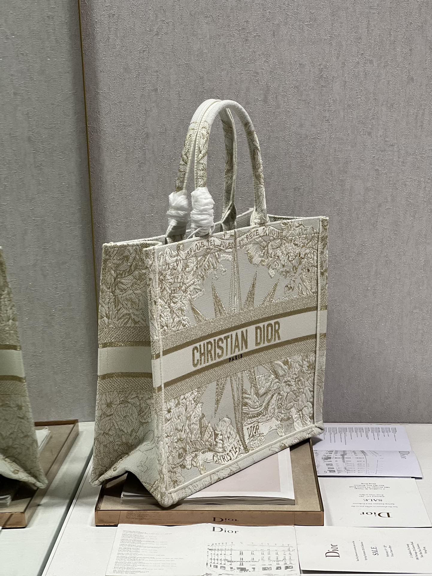 DIOR women's bags 77
