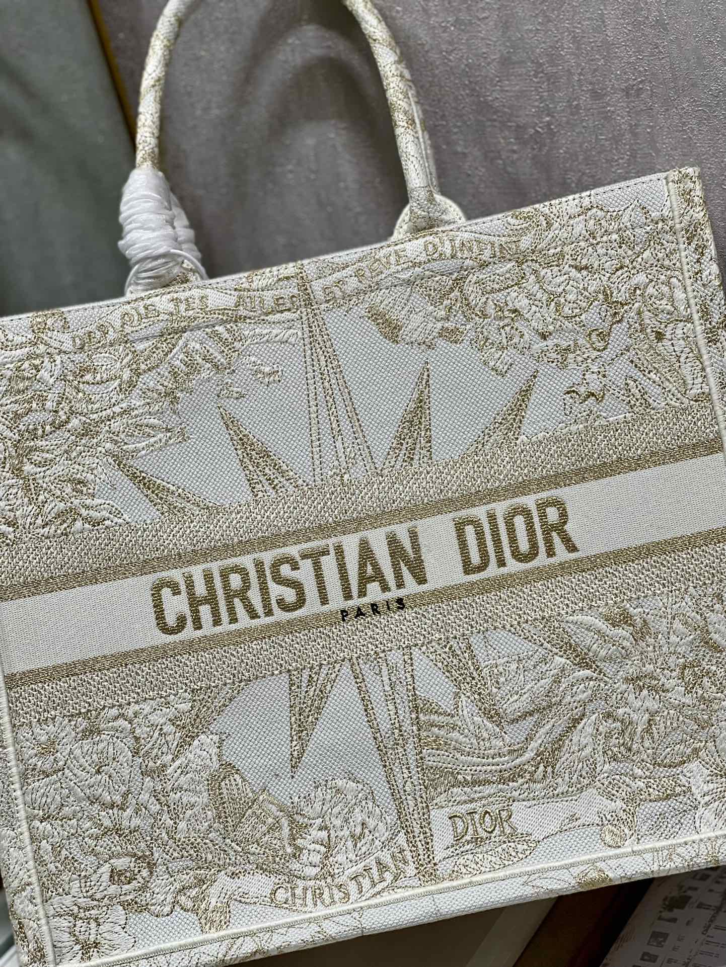 DIOR women's bags 77