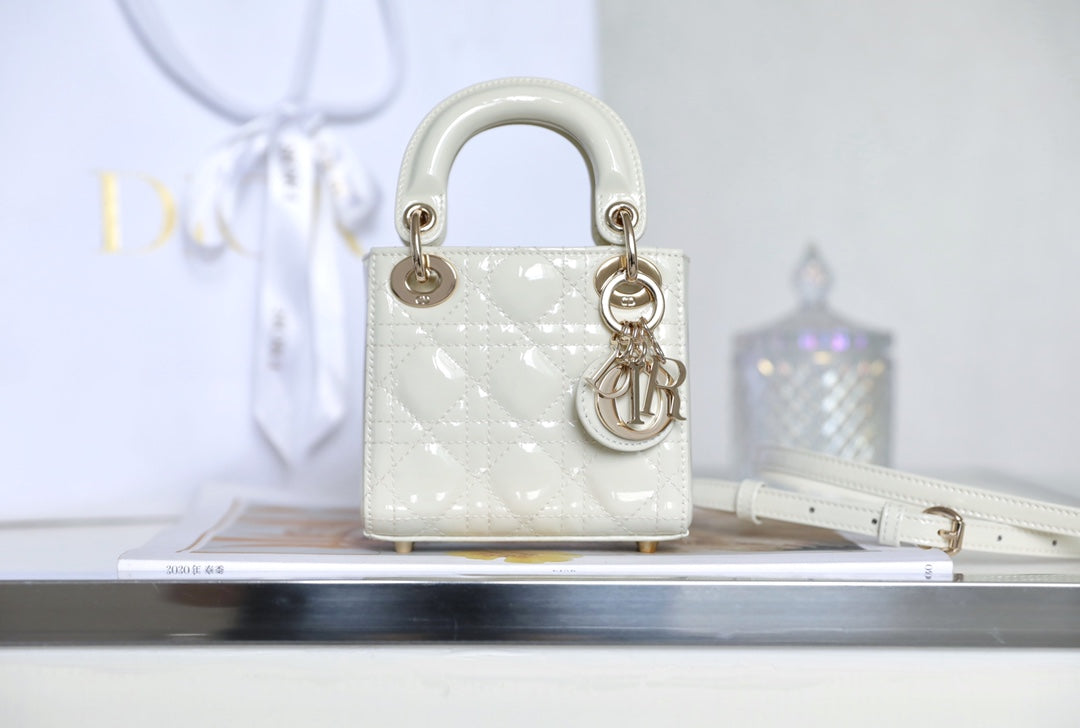 DIOR women's bags 79