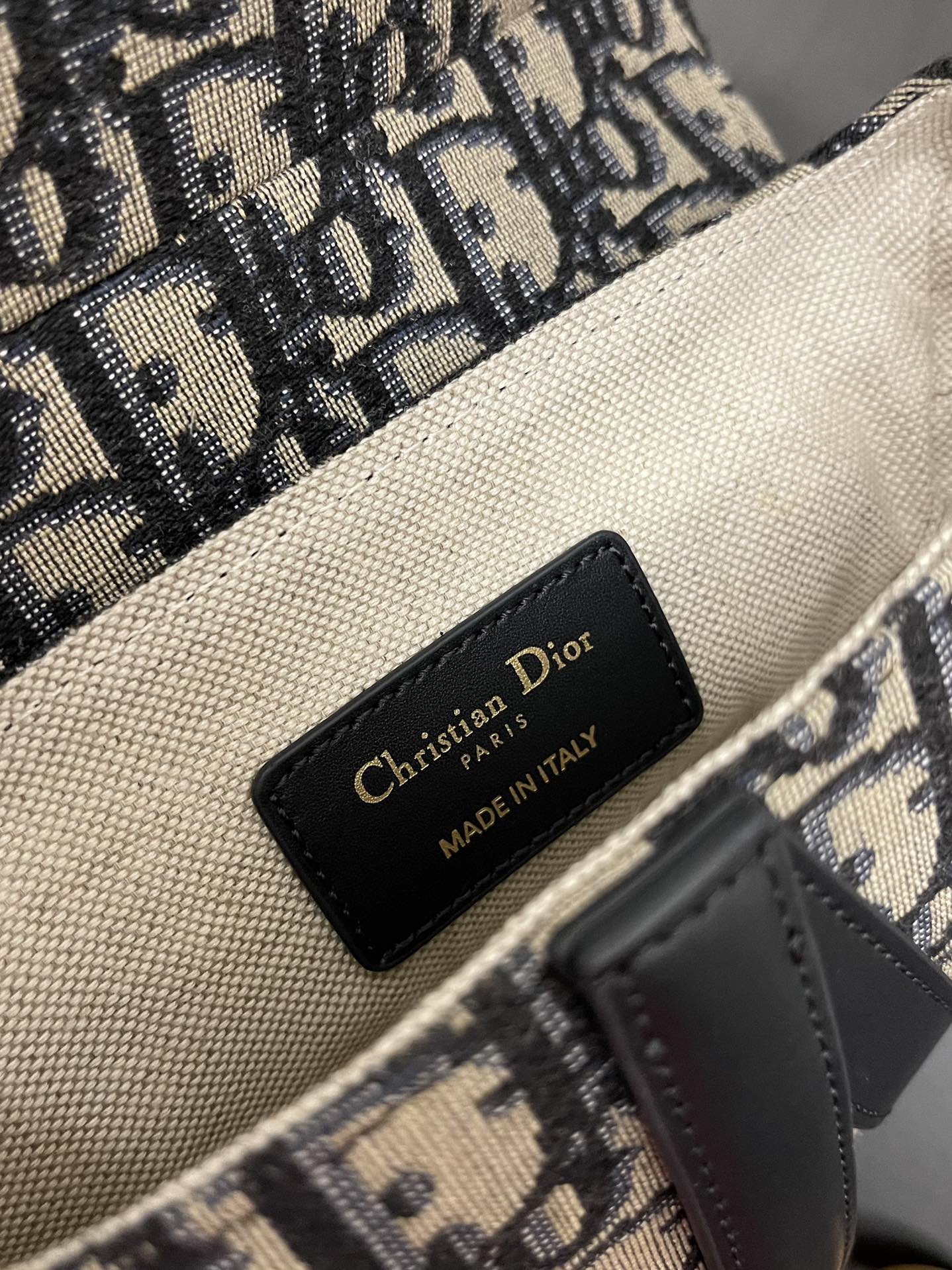 DIOR women's bags 87