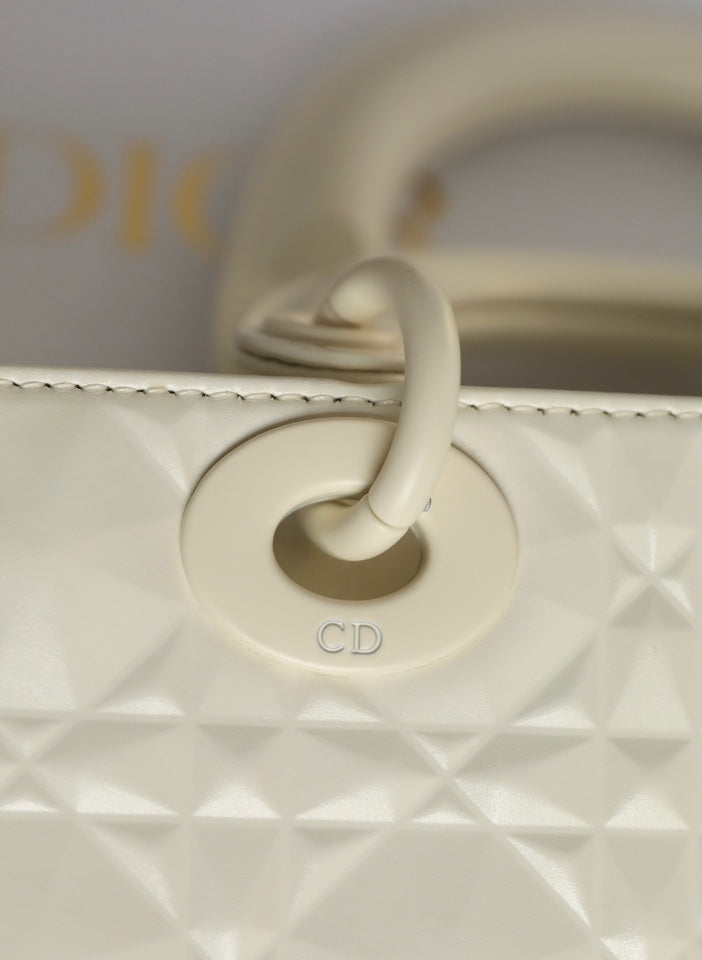 DIOR women's bags 92