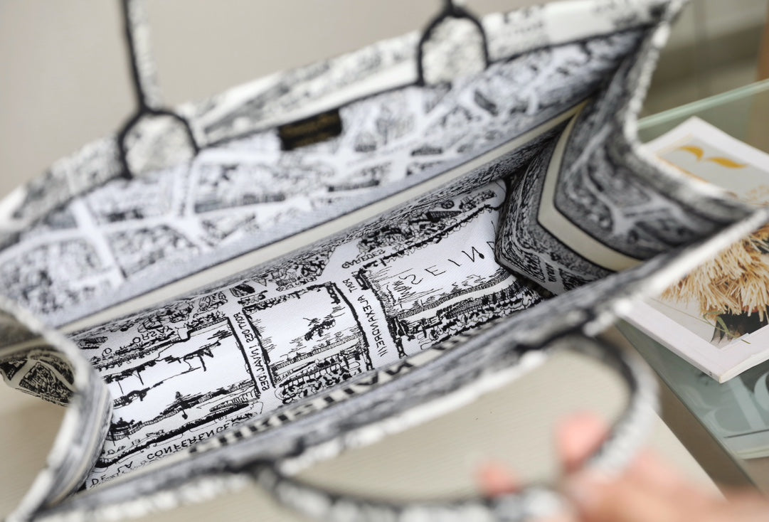 DIOR women's bags 116