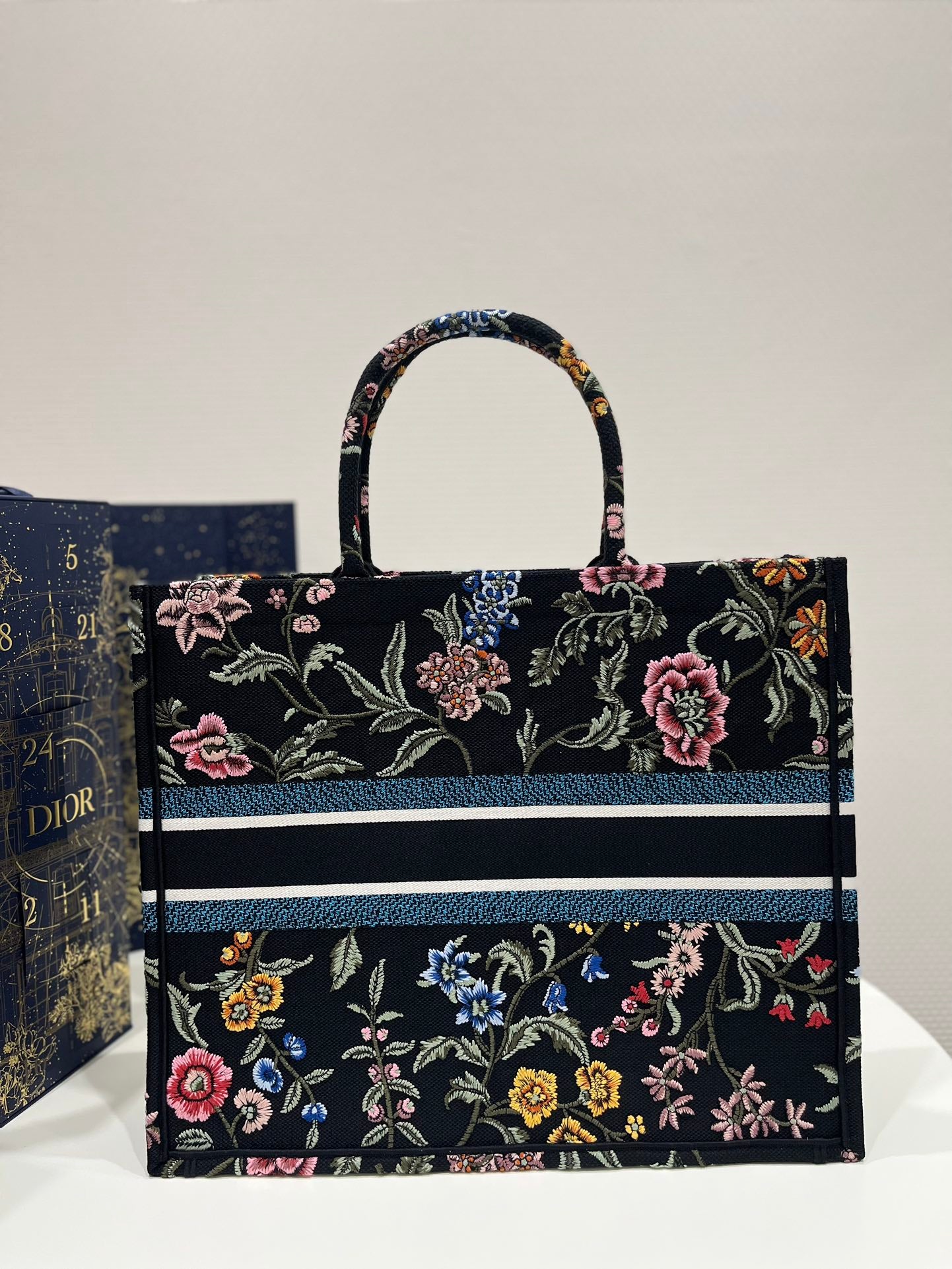DIOR women's bags 124