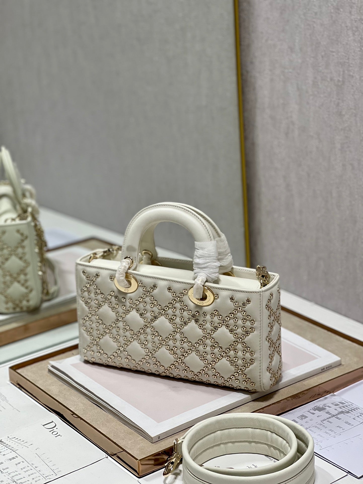 DIOR women's bags 142