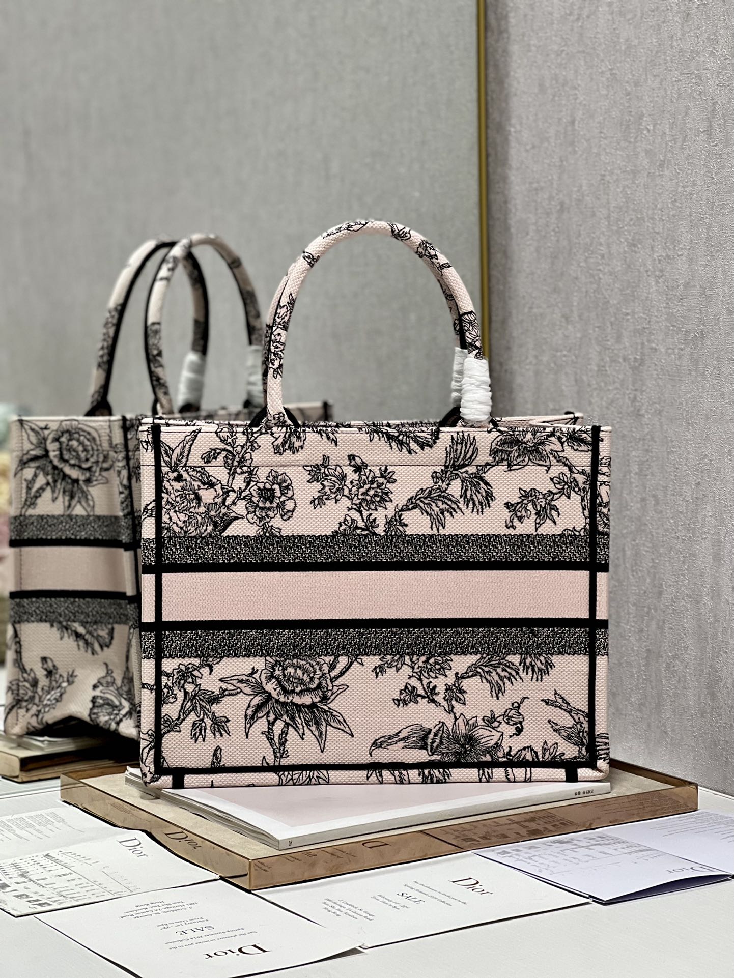 DIOR women's bags 145