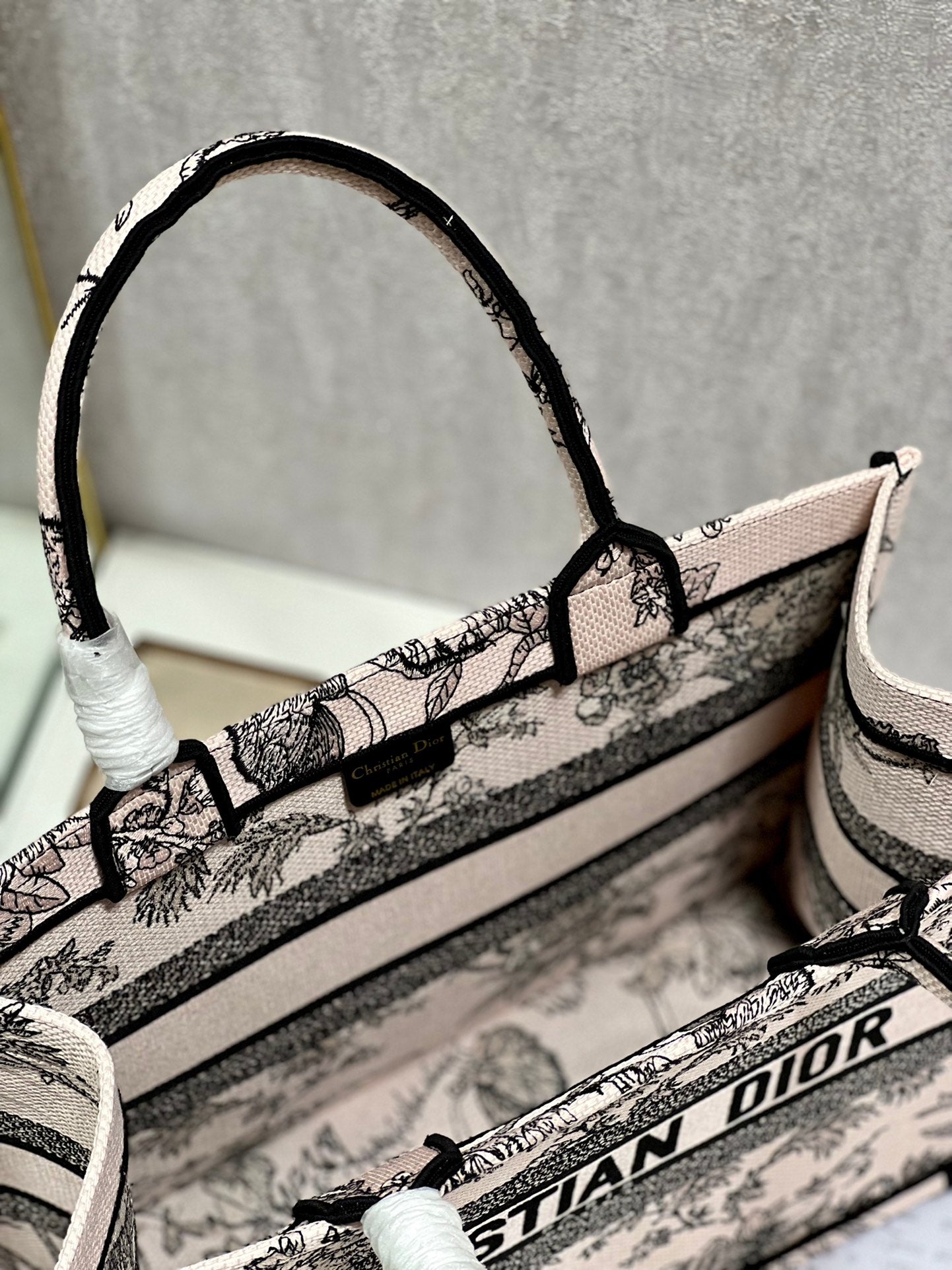 DIOR women's bags 145
