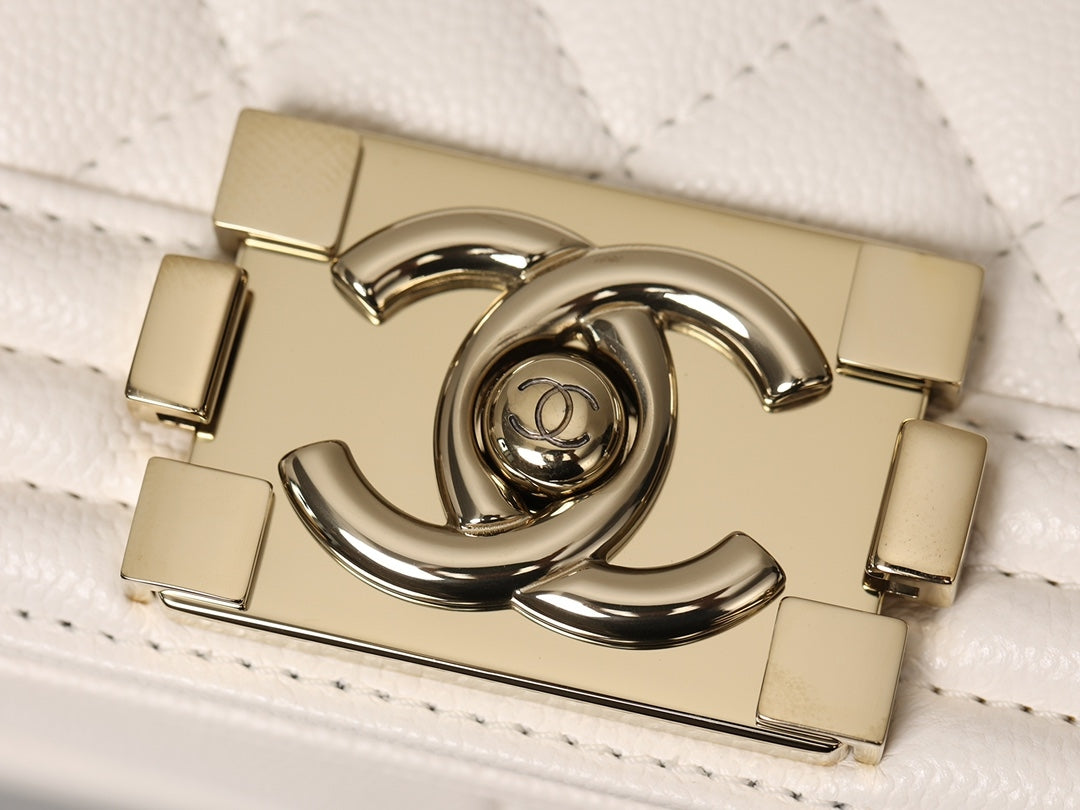 CHANEL WOMEN'S BAGS 7