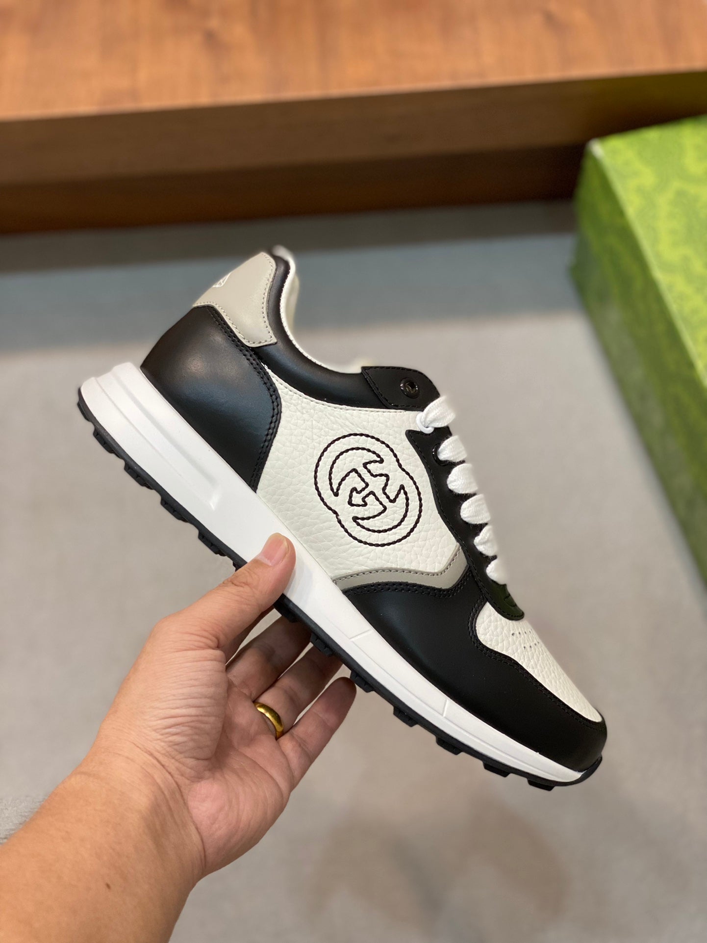 GUCCI sneakers 03