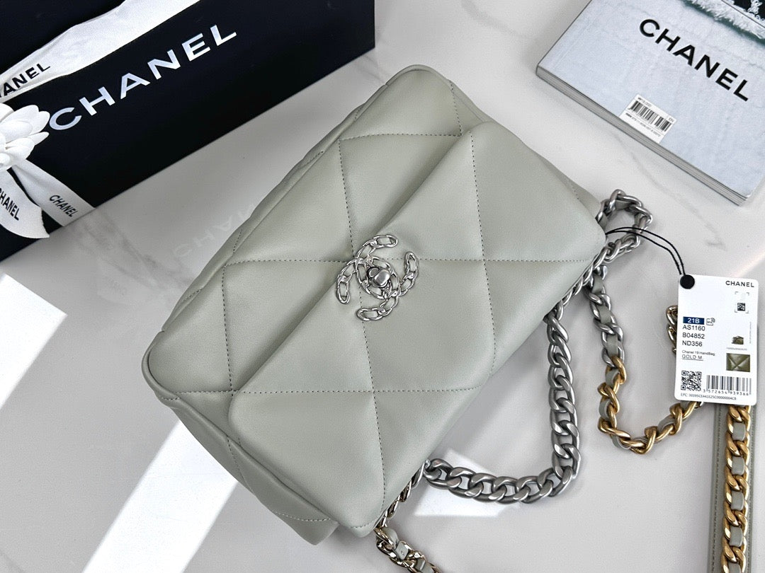 CHANEL women's bags 28