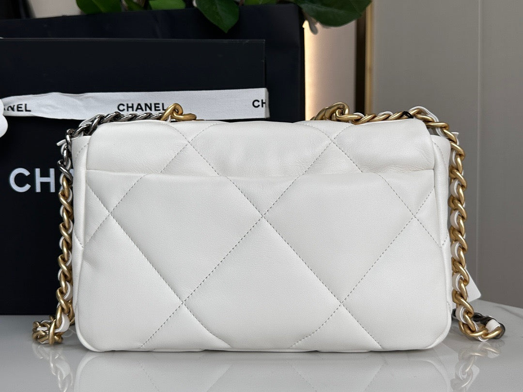 CHANEL women's bags 31