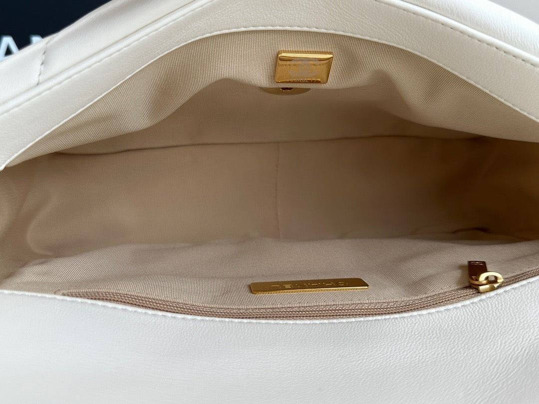 CHANEL women's bags 31