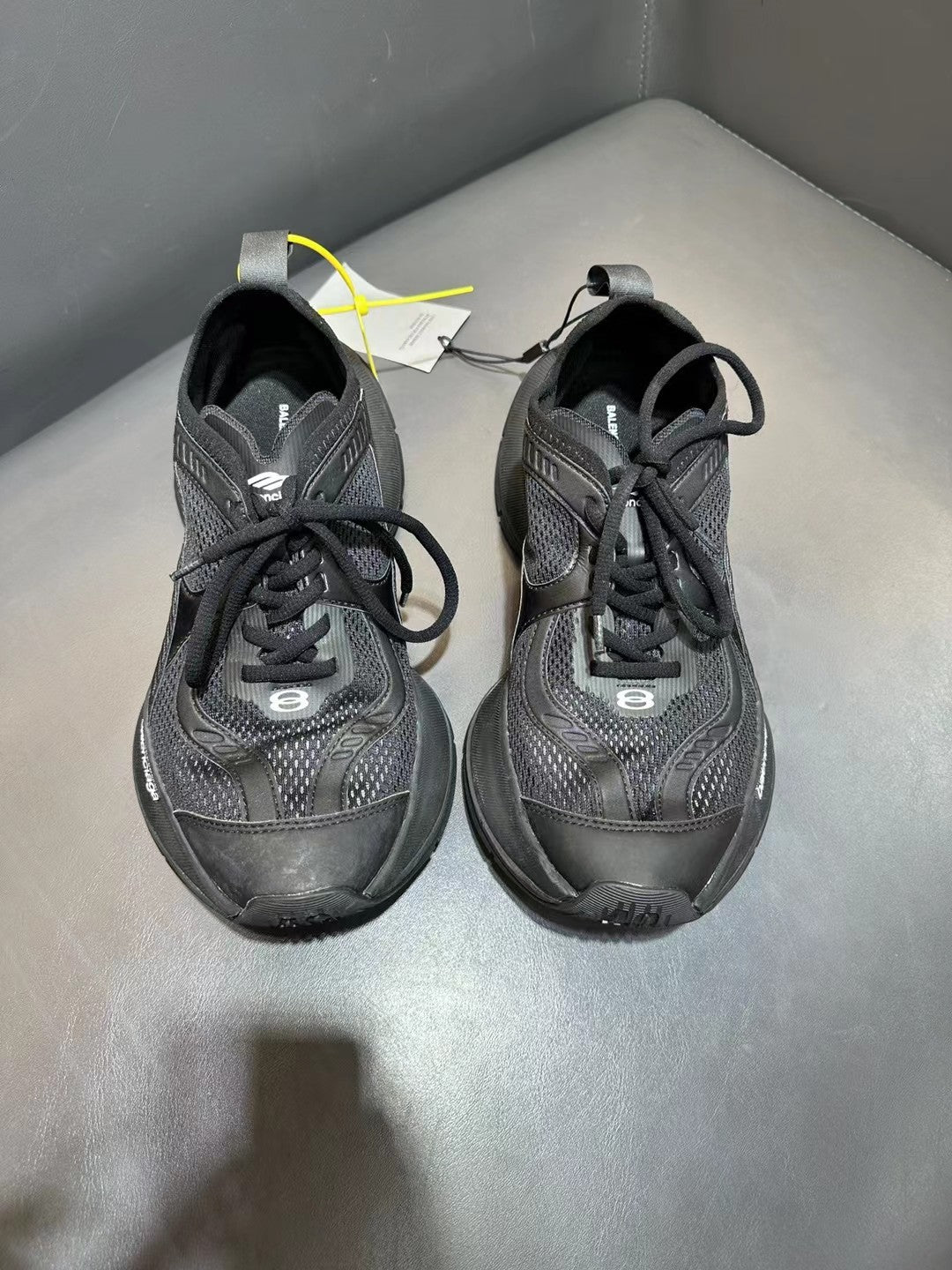 Balenciaga sneakers 01