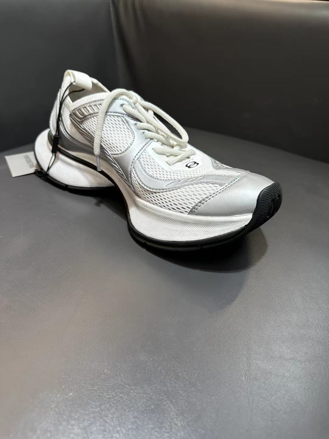 Balenciaga sneakers 02