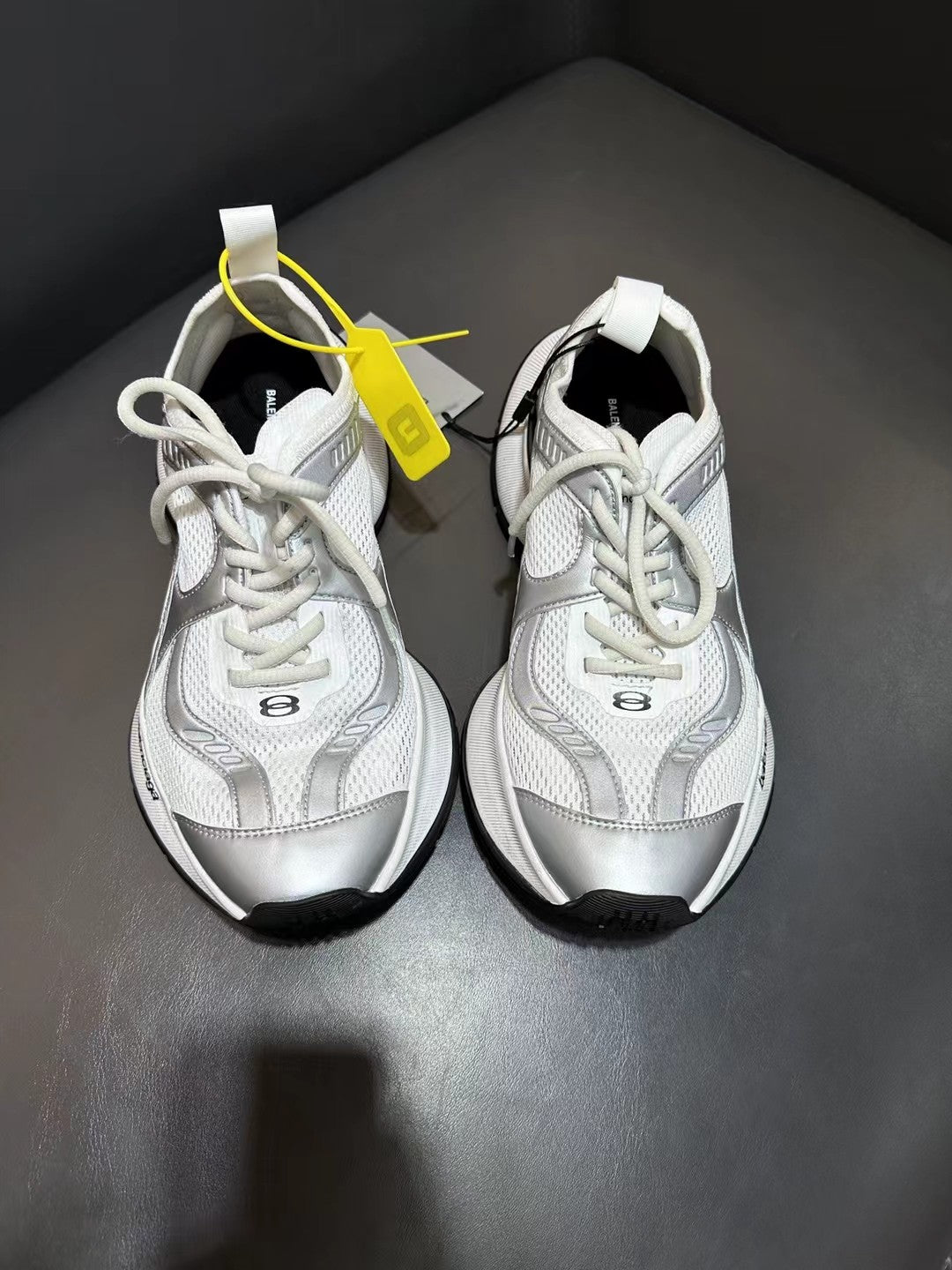 Balenciaga sneakers 02