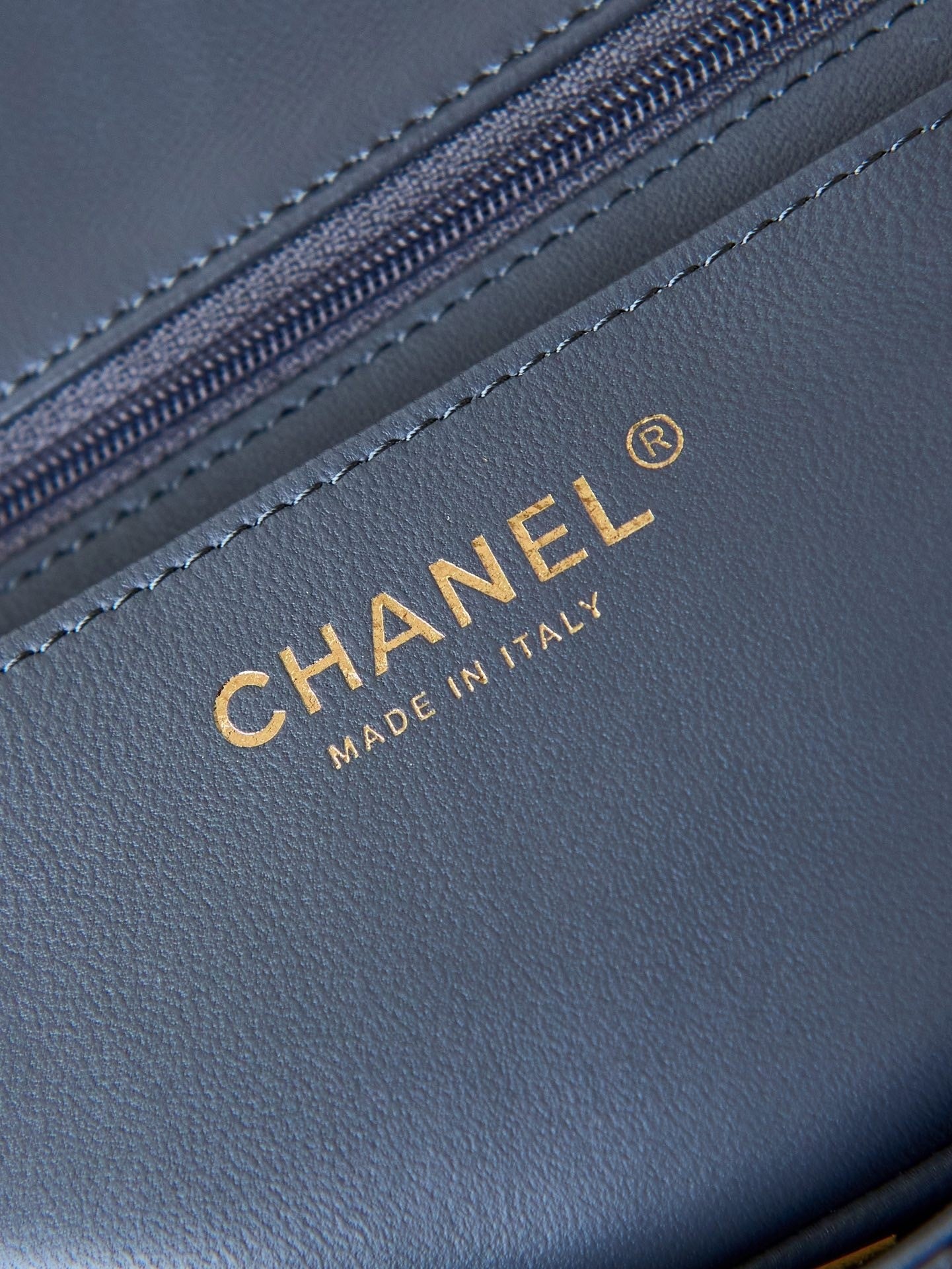 CHANEL women's bags 36