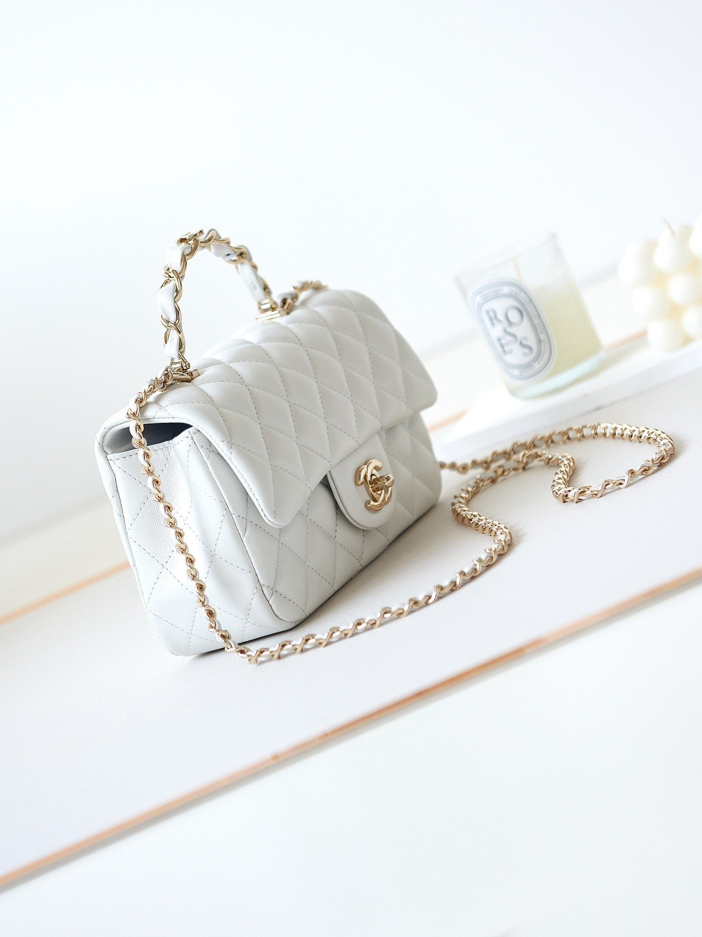 CHANEL women's bags 37