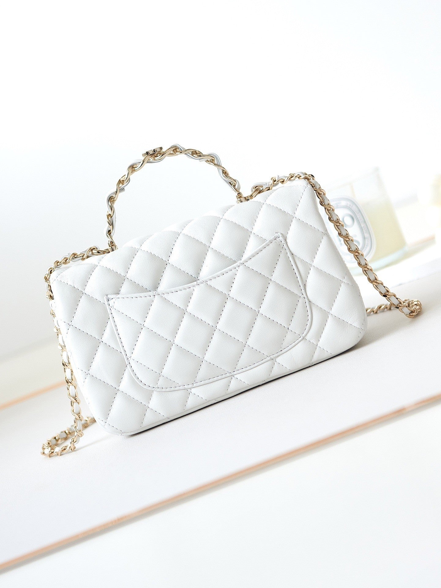 CHANEL women's bags 37