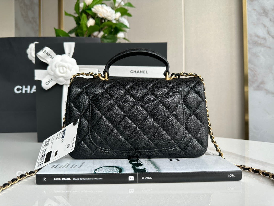 CHANEL women's bags 38