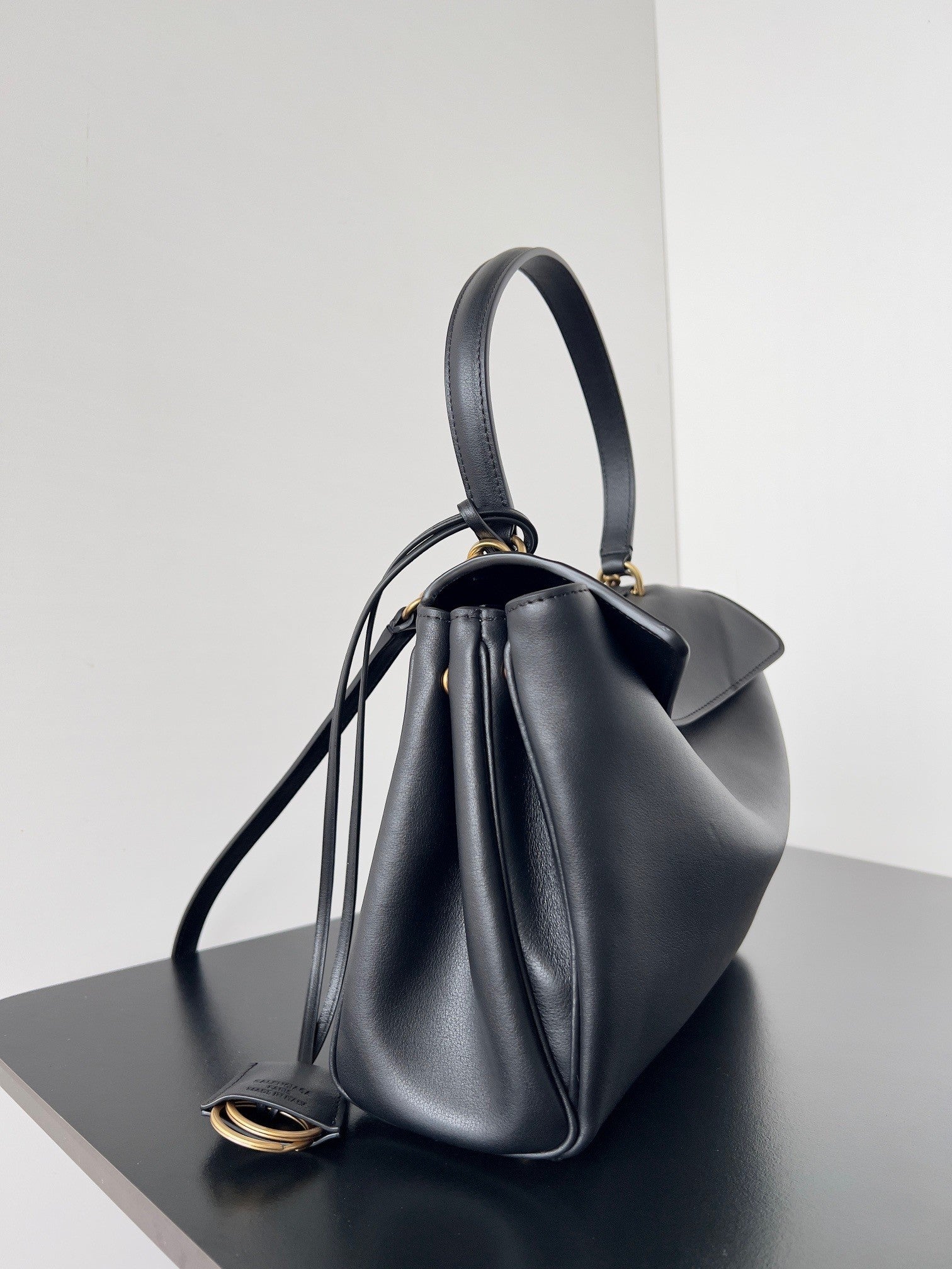 BALENCIAGA women's bags 1