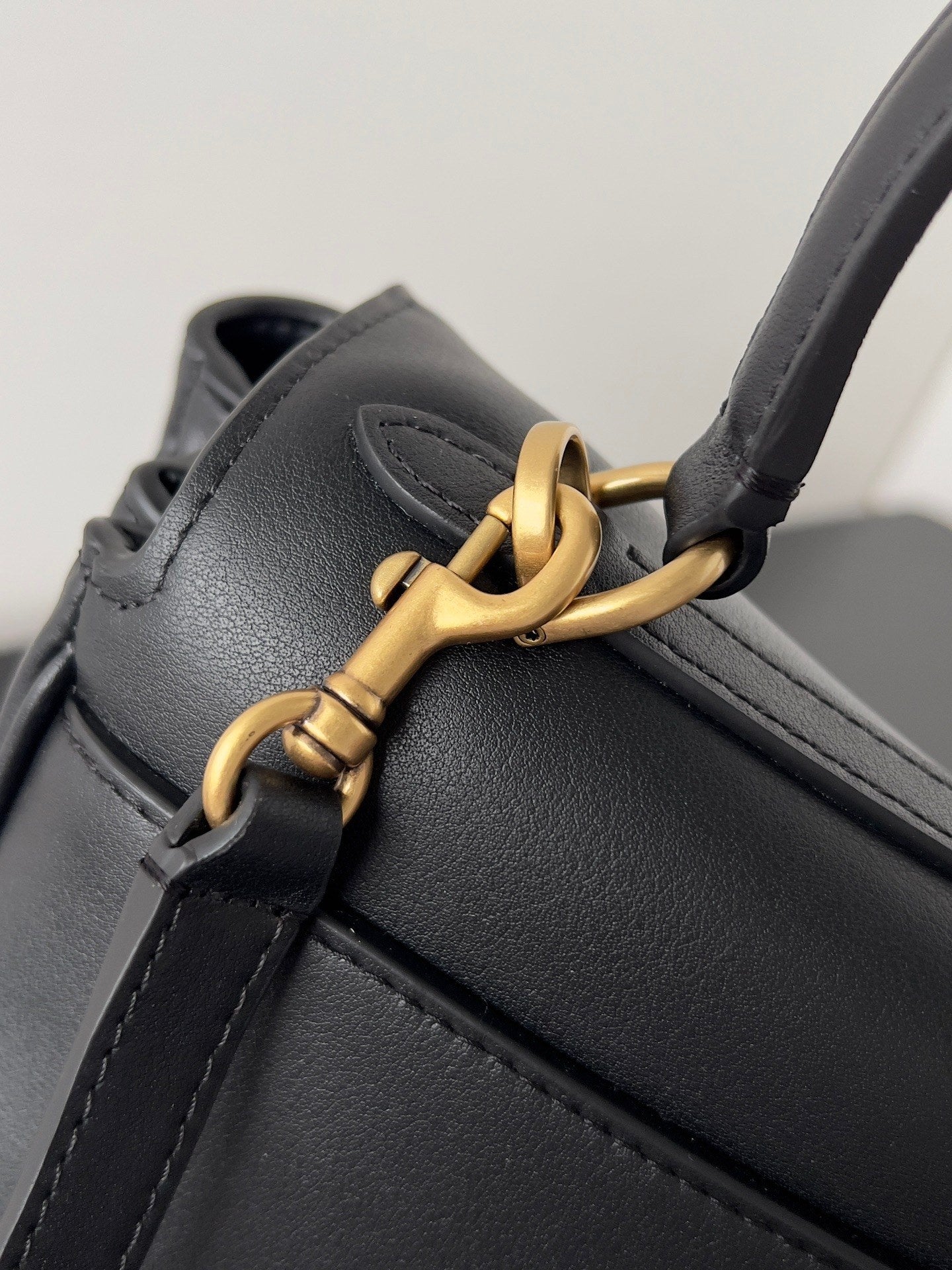 BALENCIAGA women's bags 1