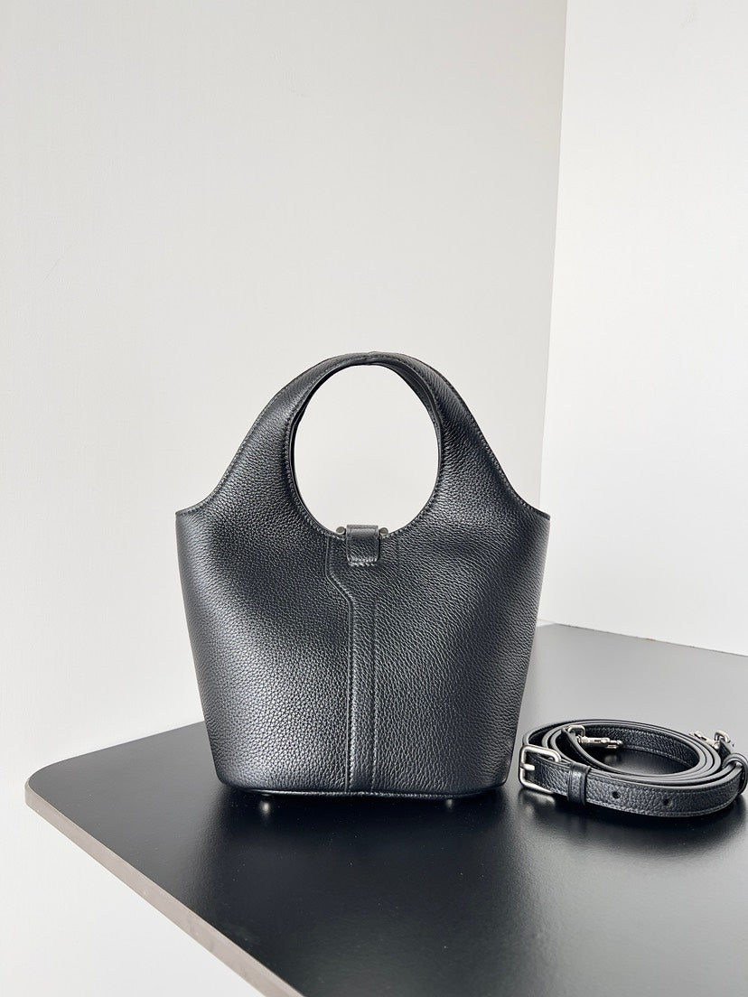 BALENCIAGA women's bags 6
