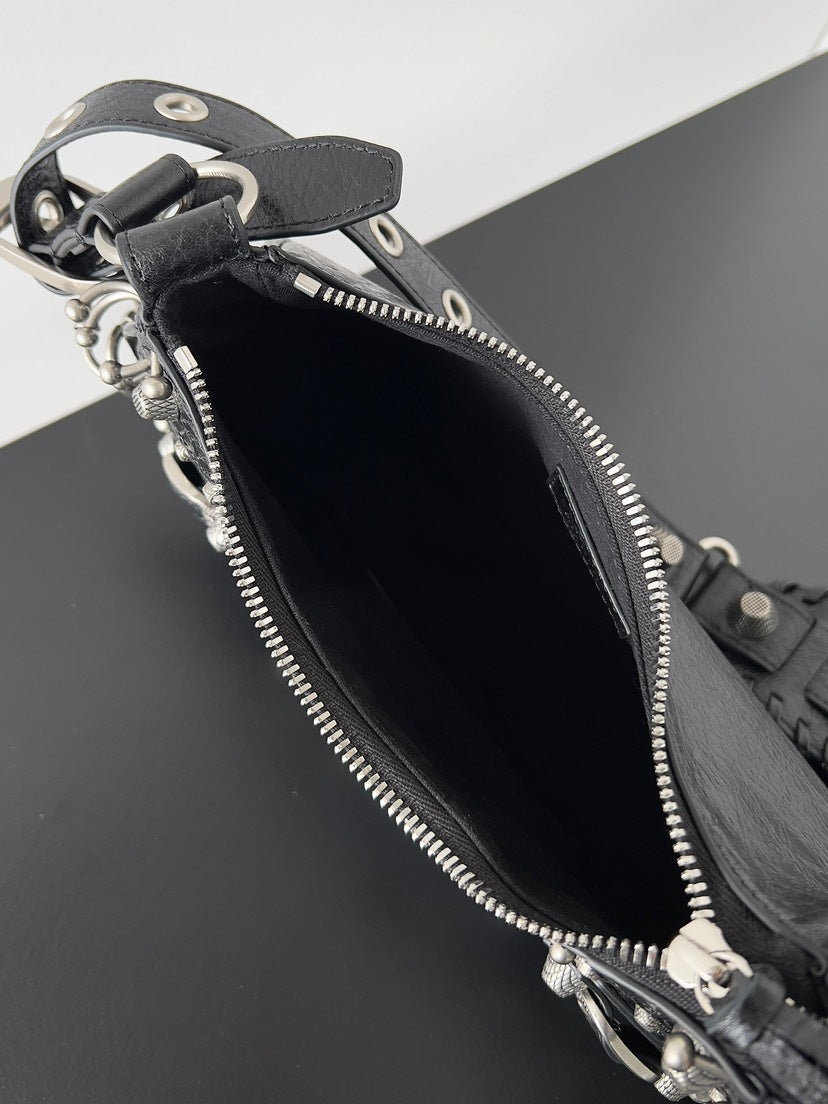 BALENCIAGA women's bags 7