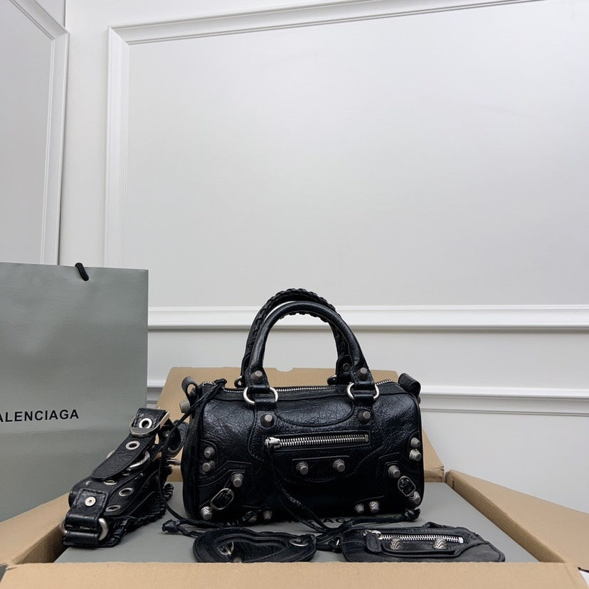 BALENCIAGA women's bags 16