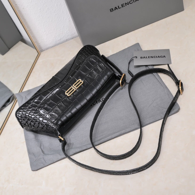BALENCIAGA women's bags 17