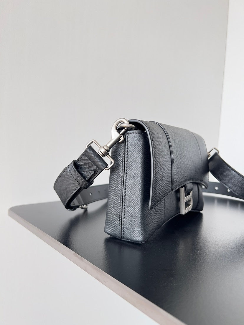 BALENCIAGA women's bags 18