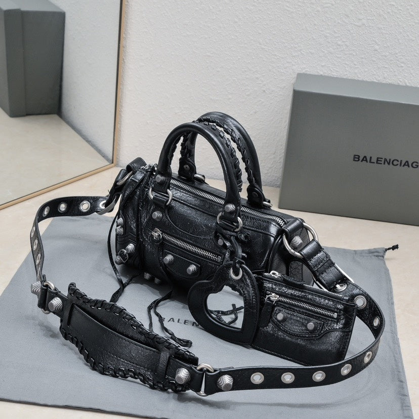 BALENCIAGA women's bags 23