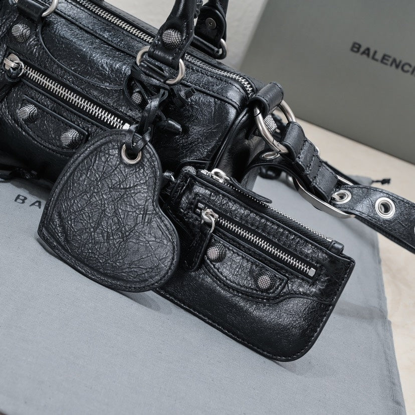 BALENCIAGA women's bags 23