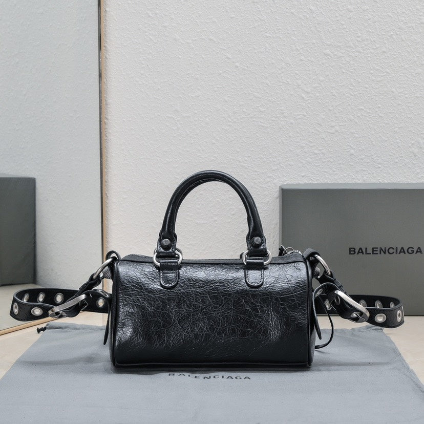 BALENCIAGA women's bags 23