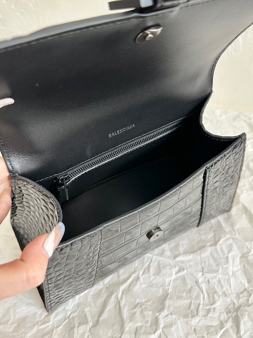 BALENCIAGA women's bags 25