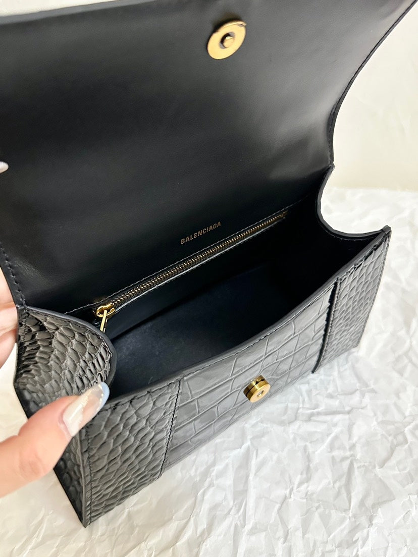 BALENCIAGA women's bags 26