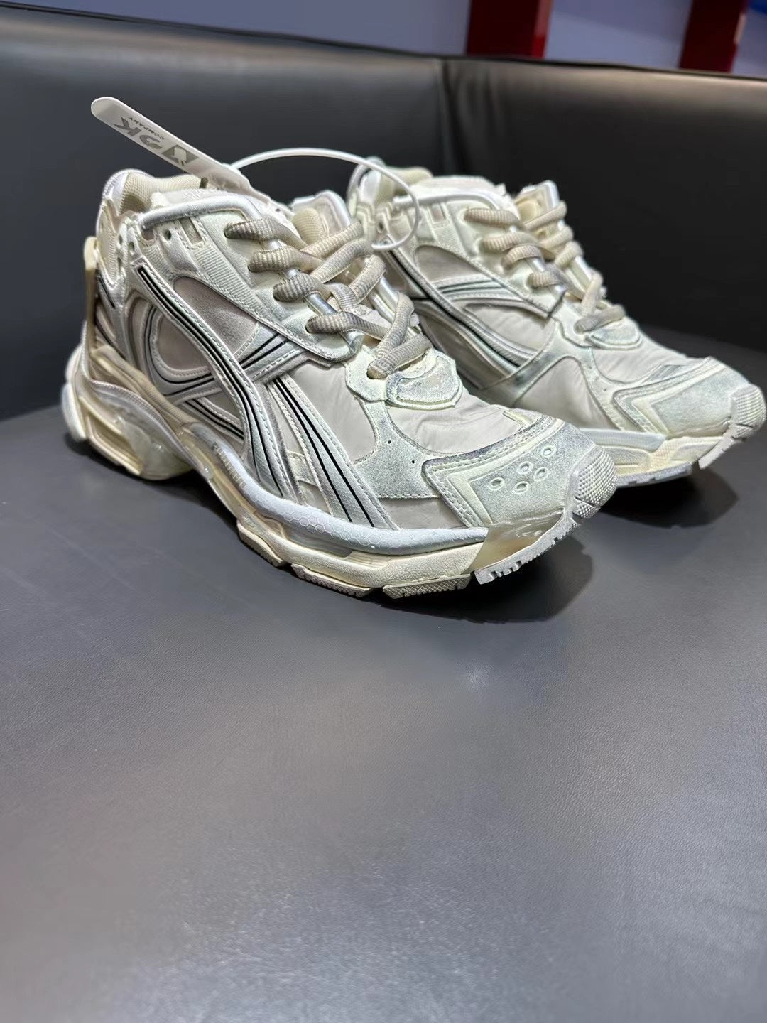 Balenciaga sneakers 10