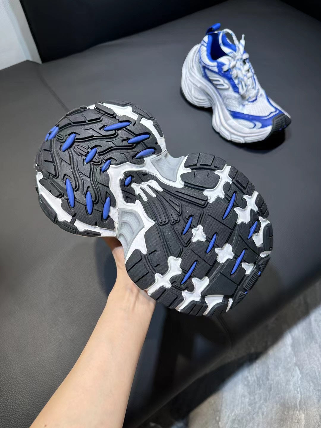 Balenciaga sneakers 18