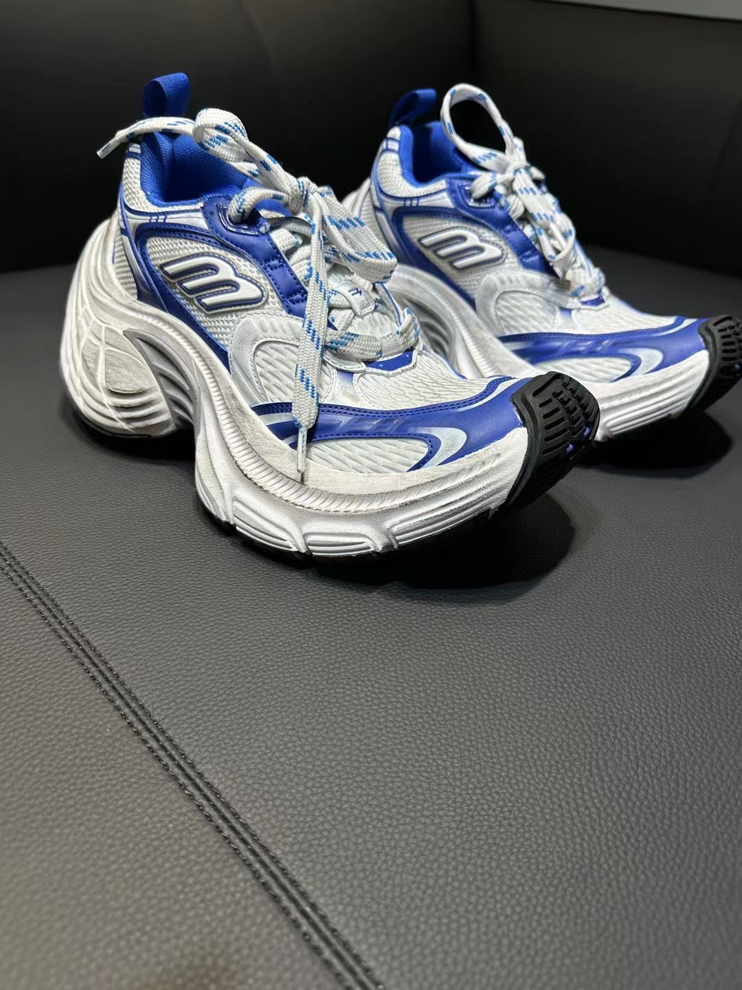 Balenciaga sneakers 18