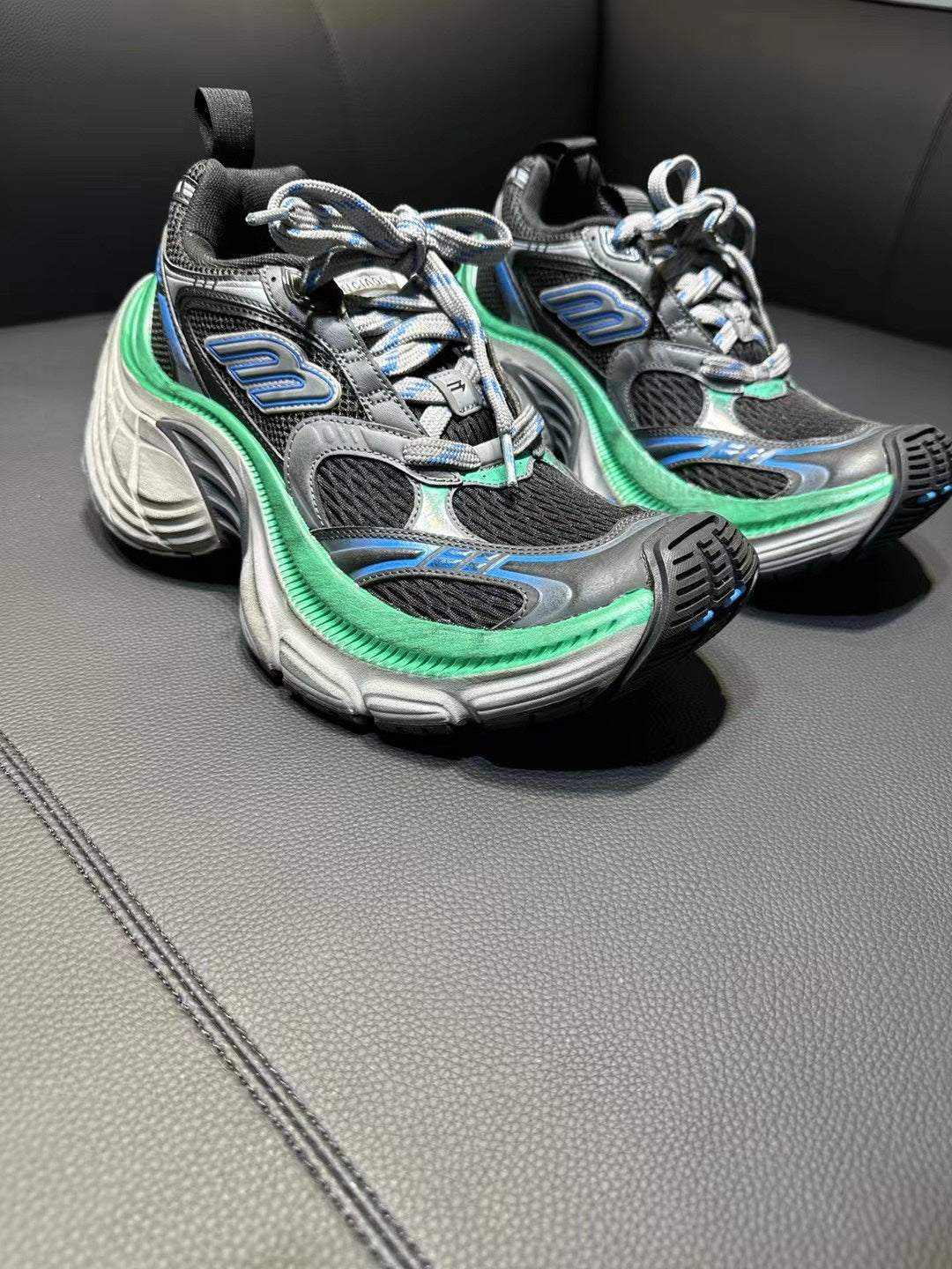 Balenciaga sneakers 21