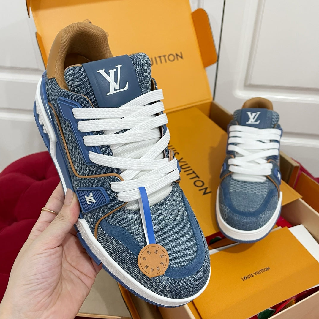 Louis Vuitton sneakers 41