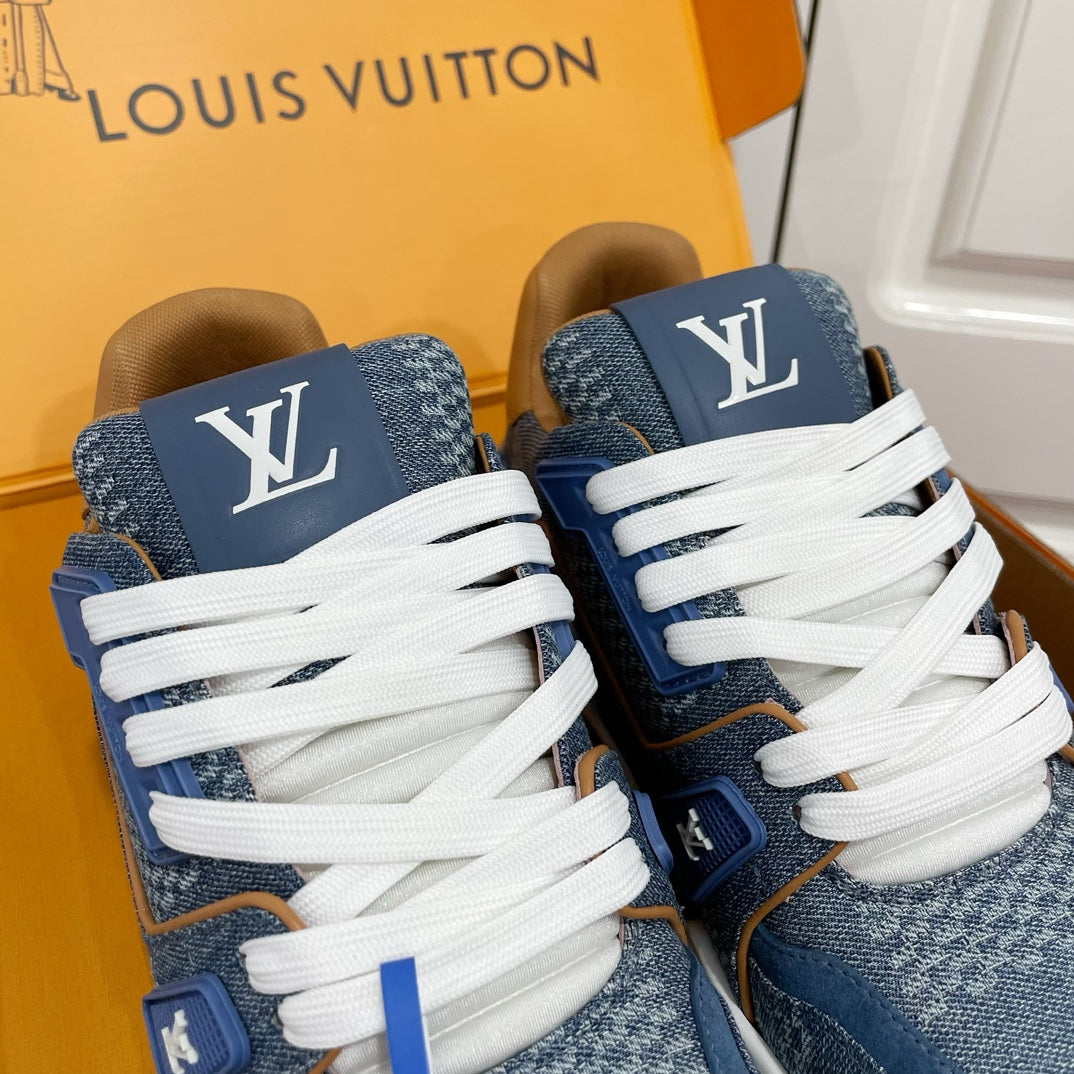 Louis Vuitton sneakers 41