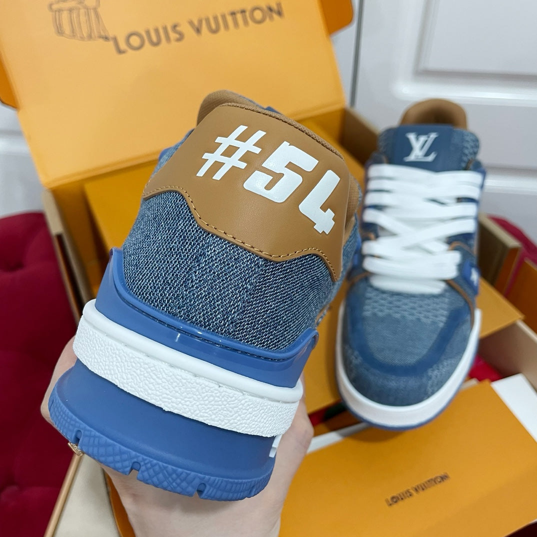 Louis Vuitton sneakers 41