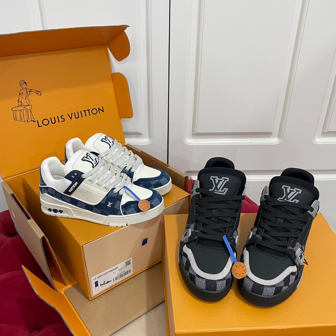 Louis Vuitton sneakers 43