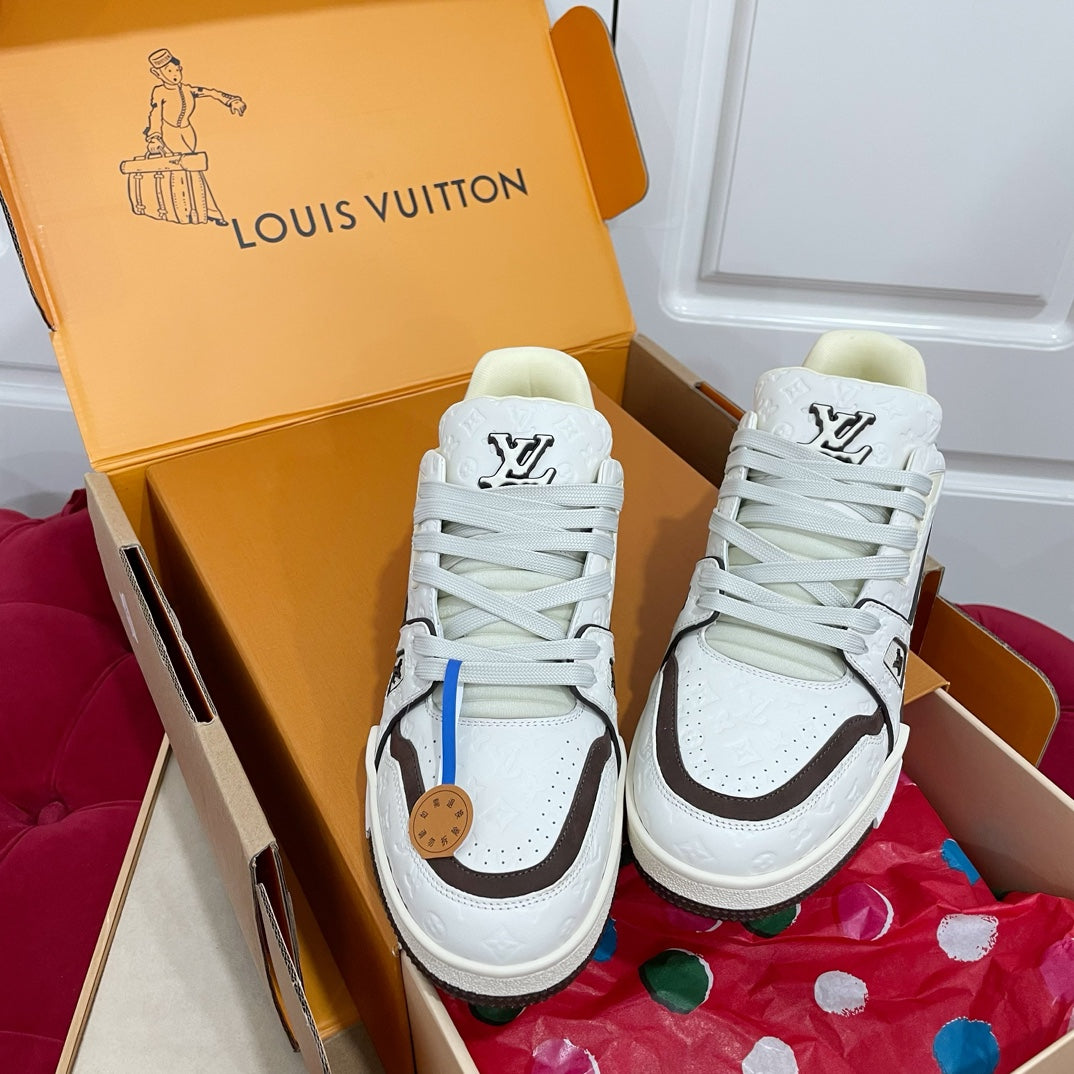 Louis Vuitton sneakers 45