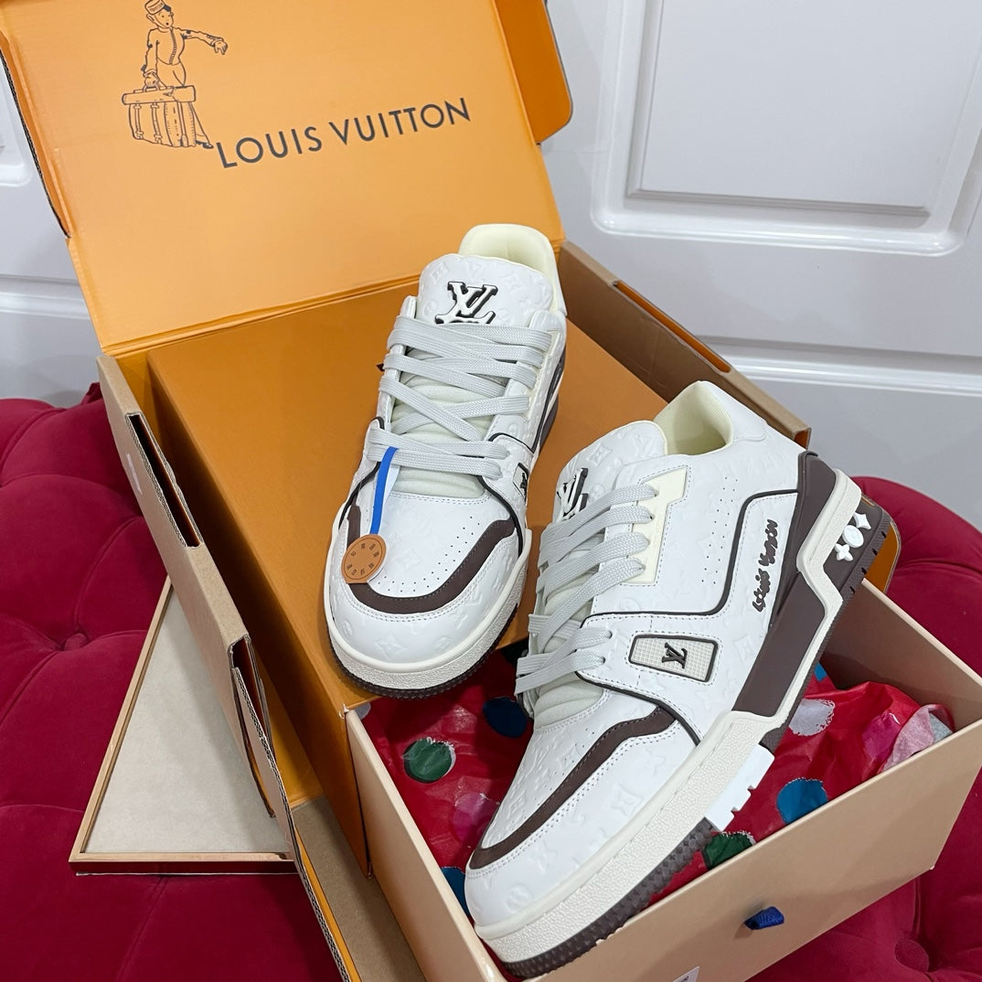 Louis Vuitton sneakers 45