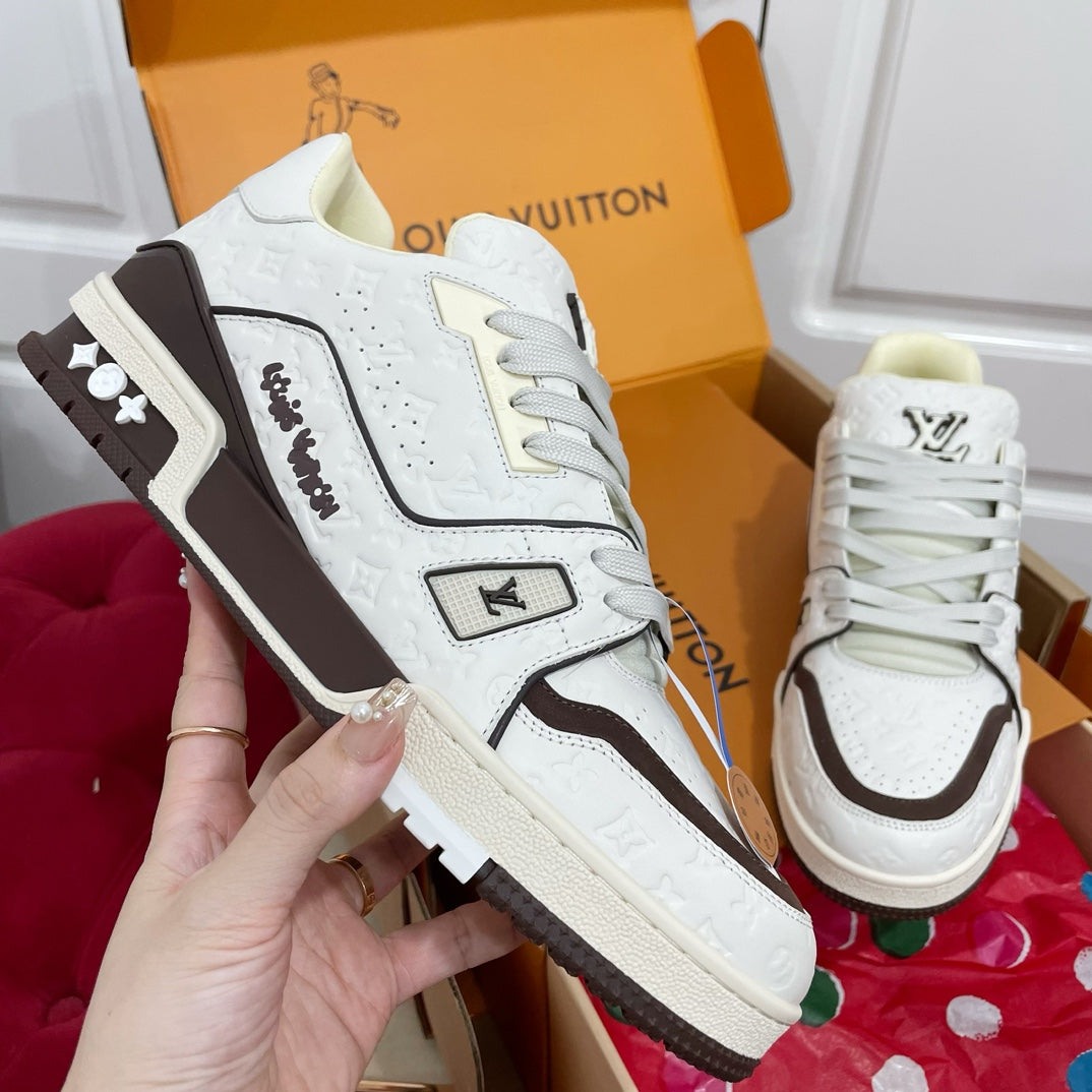 Louis Vuitton sneakers 45