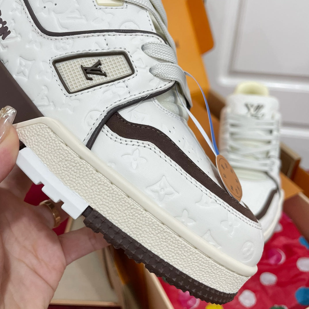 Louis Vuitton sneakers 45
