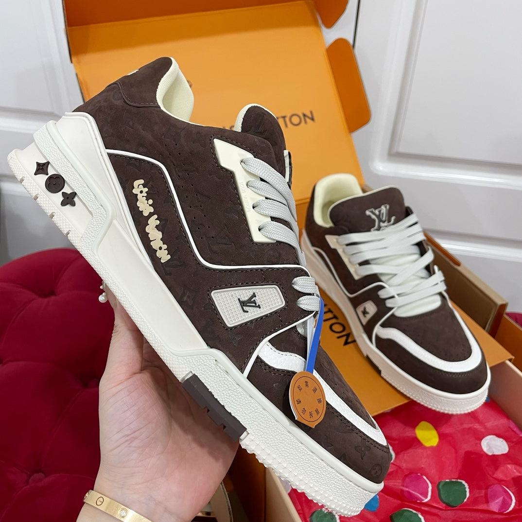 Louis Vuitton sneakers 46