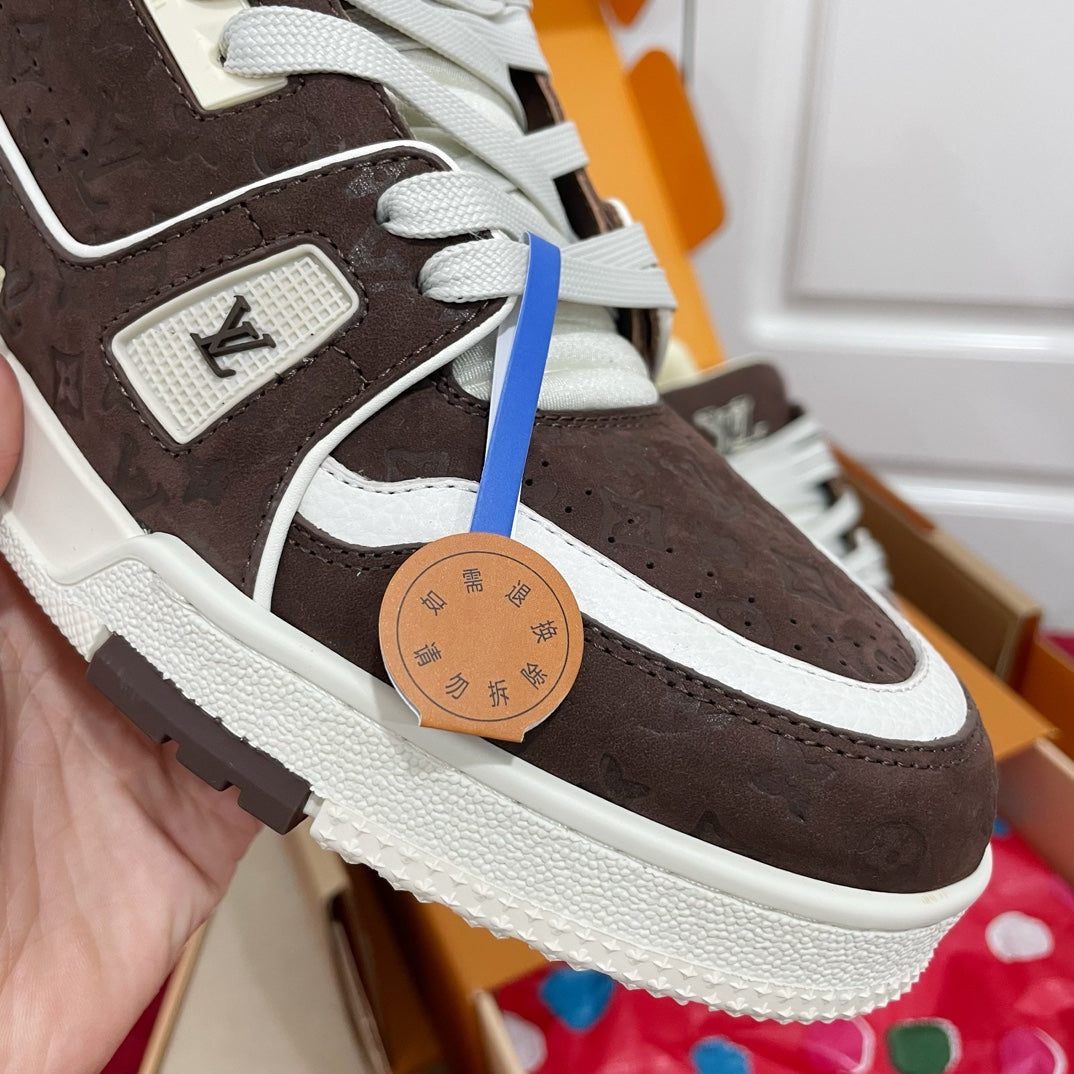 Louis Vuitton sneakers 46
