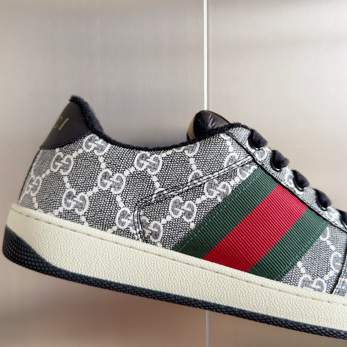 GUCCI sneakers 32